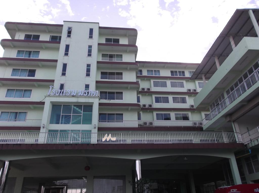 Morakot Twin Chumphon Hotel Exterior photo